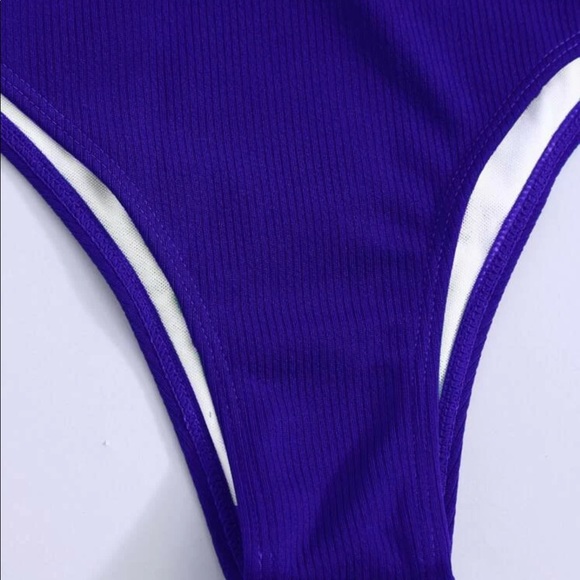 Blue Bikini - Picture 5 of 6